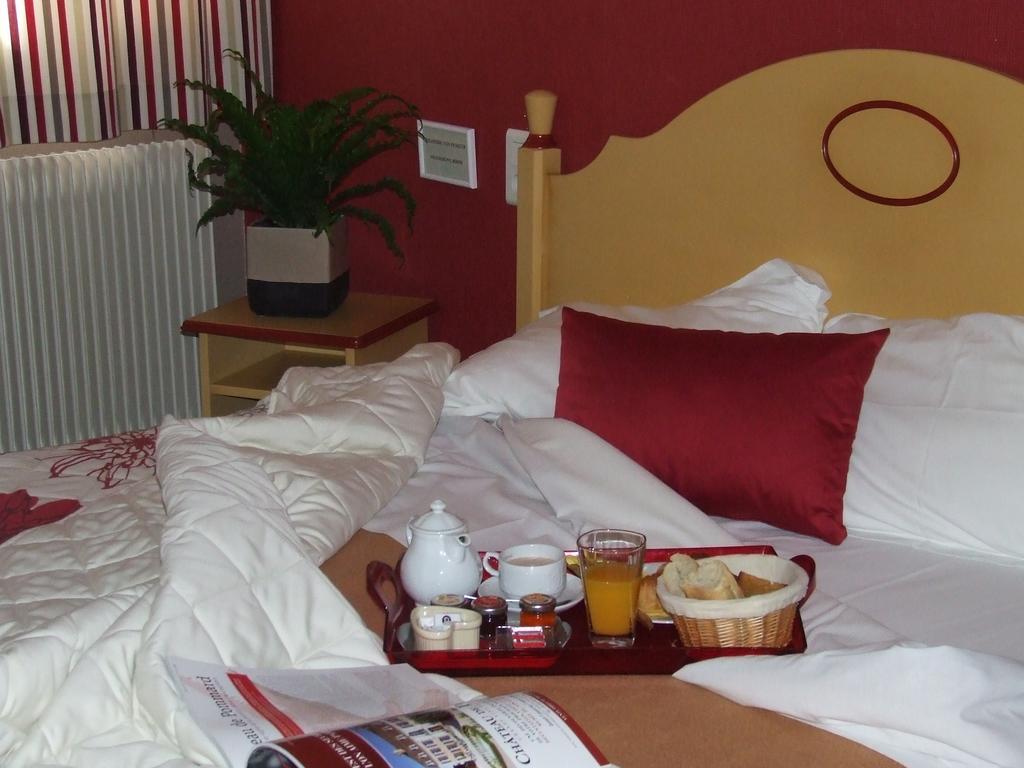 Hotel De La Poste Chagny  Kültér fotó